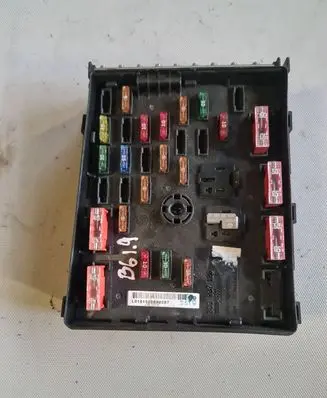 Volkswagen PASSAT B6 Fuse module 3C0937125 63592777