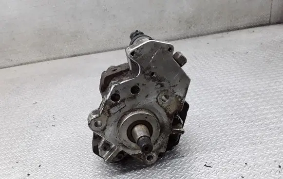 Renault Trafic II (X83) Fuel injection high pressure pump 0445010075 8200108225