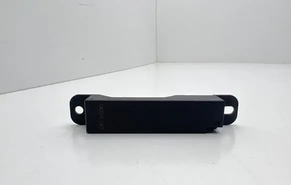 Mercedes-Benz C W205 Keyless (KESSY) go control unit/module A1668200075 33503401