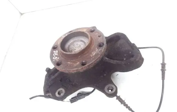 Mercedes-Benz Sprinter W906 Front wheel hub spindle knuckle A906332