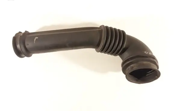Air intake hose/pipe