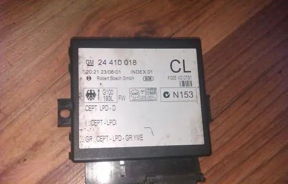 Opel Zafira A Comfort/convenience module 24410018