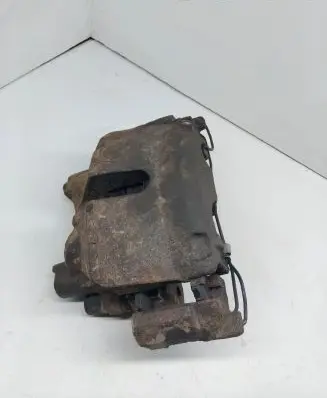 Jeep Grand Cherokee (WJ) Front brake caliper