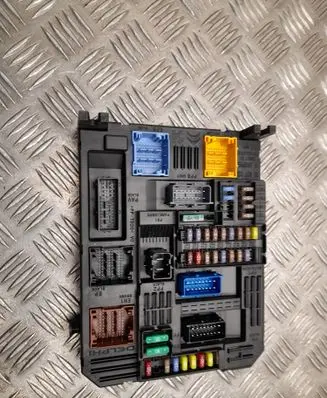 Peugeot 508 II Fuse box set 9830813080