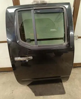 Nissan Navara D40 Rear door 