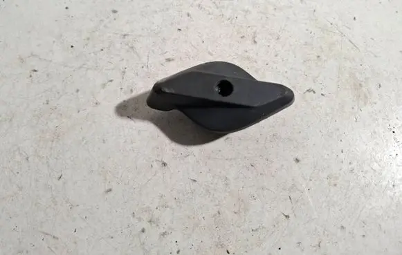 Engine bonnet (hood) release handle