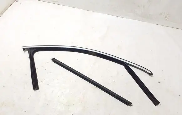 Mercedes-Benz A W177 Front door rubber seal A1777252200