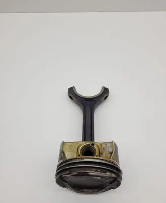 Mercedes-Benz C W205 Piston with connecting rod