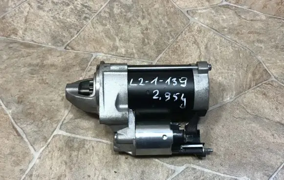 Mercedes-Benz E A207 Starter motor 402221002