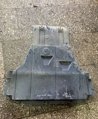 Renault Megane III Engine splash shield/under tray 758900006R