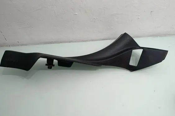 Dodge Charger (C) pillar trim 1KL40TRMAA