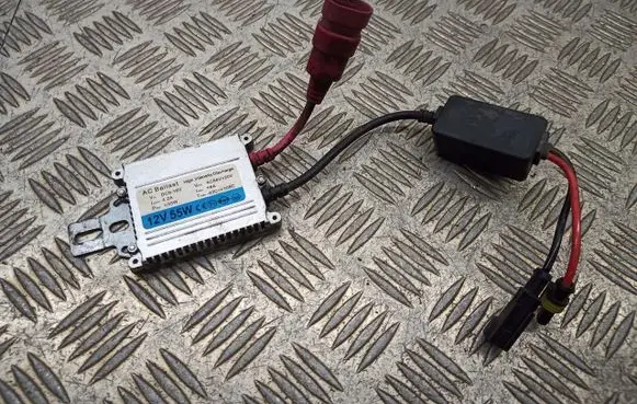 Citroen C4 I Xenon control unit/module 