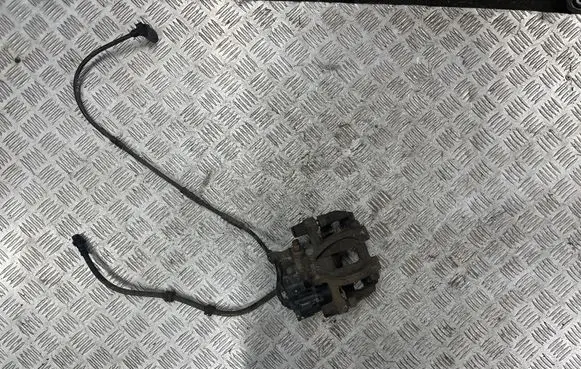 BMW 2 F45 Rear brake caliper 6798958