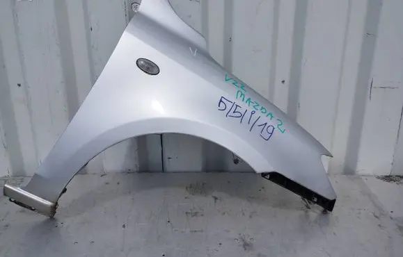 Mazda 2 Fender MAZDB