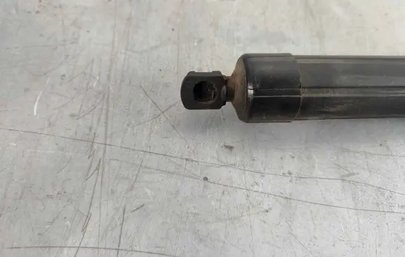 Volvo XC60 Tailgate strut 32136006 31690929