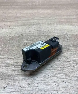 BMW 3 E46 Airbag deployment crash/impact sensor 8381564
