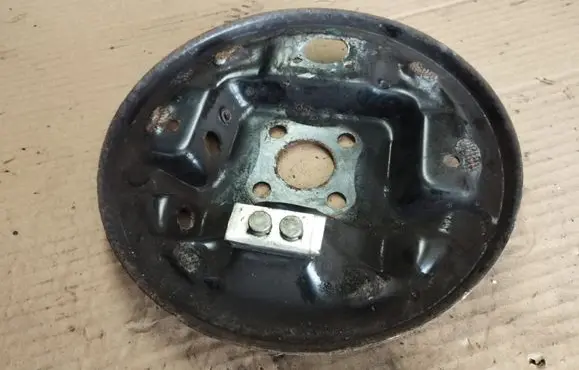 Nissan Note (E11) Rear brake disc plate dust cover 