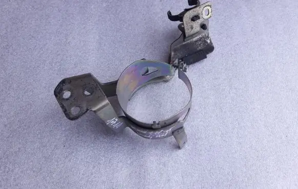 Renault Kadjar Fuel filter bracket/mount holder 