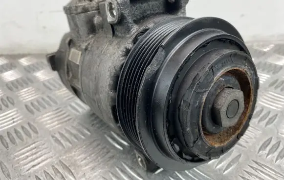 Mercedes-Benz E W212 Air conditioning (A/C) compressor (pump) A0022303111 01N03173 4471503061
