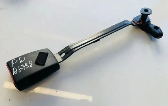 Audi A6 S6 C5 4B Front seatbelt buckle 4b0857756d