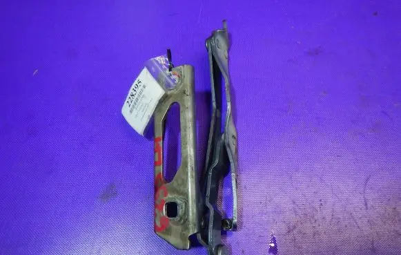 Opel Vectra C Tailgate/trunk/boot hinge 09177083
