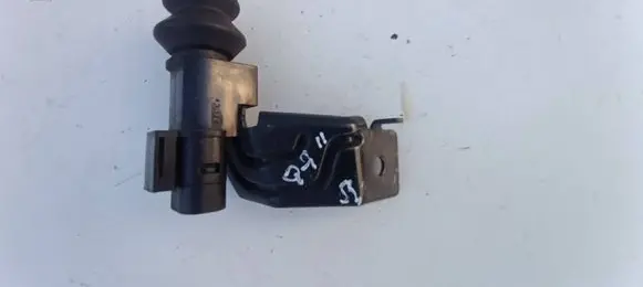 Nissan Qashqai Bonnet alarm switch sensor 