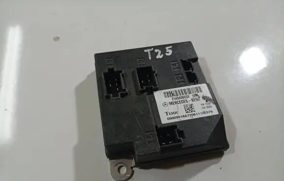 Mercedes-Benz CLS C219 Comfort/convenience module 2115456532
