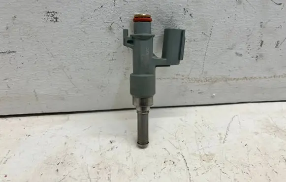 Toyota RAV 4 (XA50) Fuel injector 2325025020