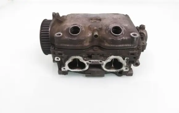 Subaru Legacy Engine head 