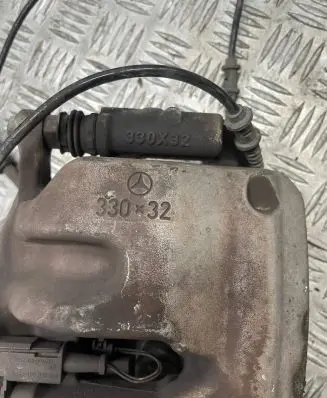 Mercedes-Benz E W213 Front brake caliper