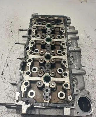 Peugeot 508 II Engine head 9812313410