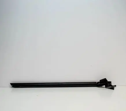 Mercedes-Benz CLA C117 X117 W117 Door glass trim A1177250265