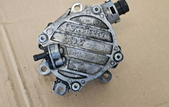 Volvo V60 Vacuum pump 31375107