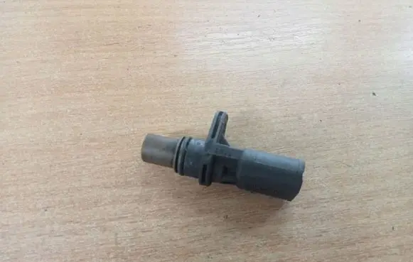 Camshaft position sensor