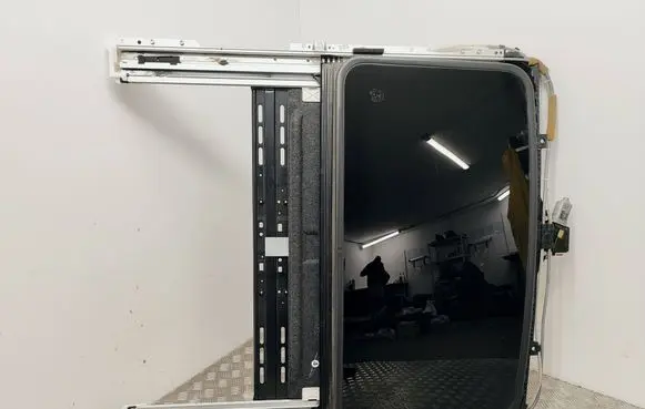 Toyota Land Cruiser (J120) Sunroof set 6326035050