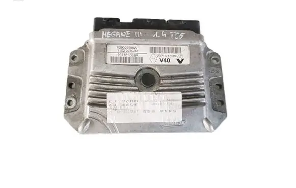 Renault Megane III Engine control unit/module 237101358R V29009765A 237107359R