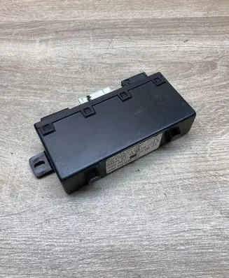 BMW 5 E39 Door control unit/module 8378773 689667