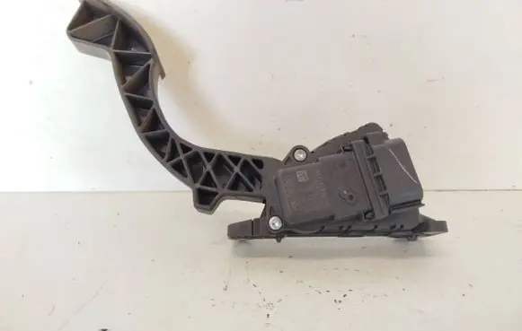 Mazda 3 I Accelerator throttle pedal 4M519F836AG 6PV00864101