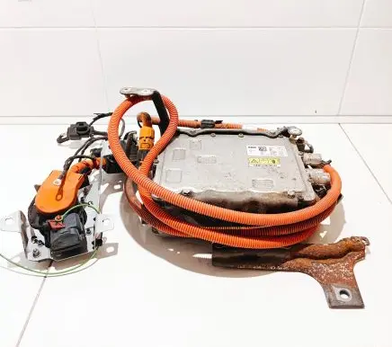 BMW 2 F45 Voltage converter inverter 867885102 6144 22975710