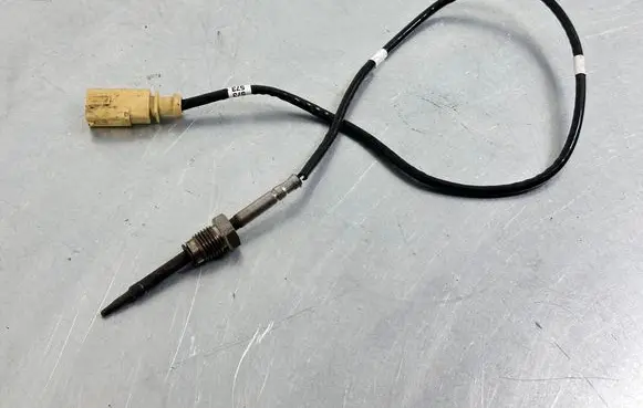 Skoda Kodiaq Exhaust gas temperature sensor 05L906088AK