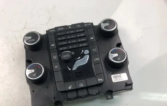 Volvo V70 Interior fan control switch 31398065