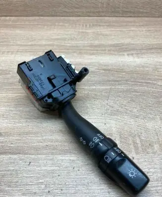 Toyota Avensis T250 Indicator stalk 8414005110 173795