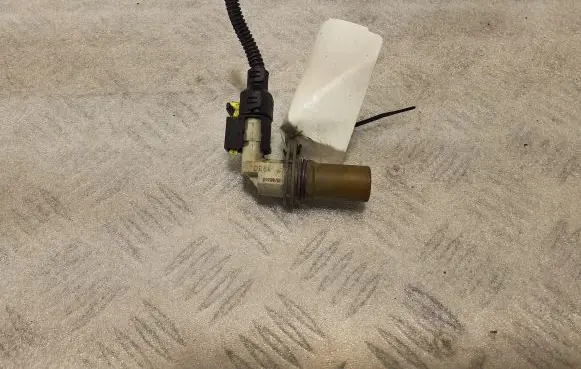 Lancia Delta III Crankshaft speed sensor 46798345