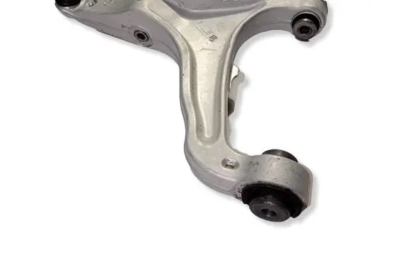 Maserati Levante Front lower control arm/wishbone 06701063600