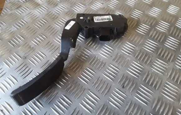 Nissan Murano Z50 Accelerator throttle pedal 18002CA100 027NE0020