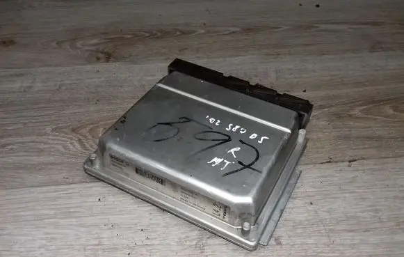 Volvo S80 Engine control unit/module 08677708 0281010319 0000024270