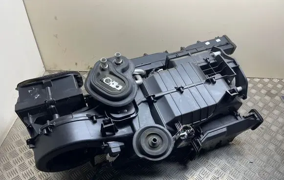Nissan Navara D40 Interior heater climate box assembly housing 