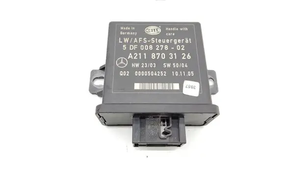 Mercedes-Benz E W211 Light module LCM A2118703126 5DF00827802