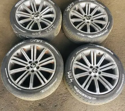 Peugeot RCZ R18 alloy rim 