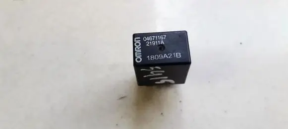 Chrysler 300M Other relay 04671167 21911A